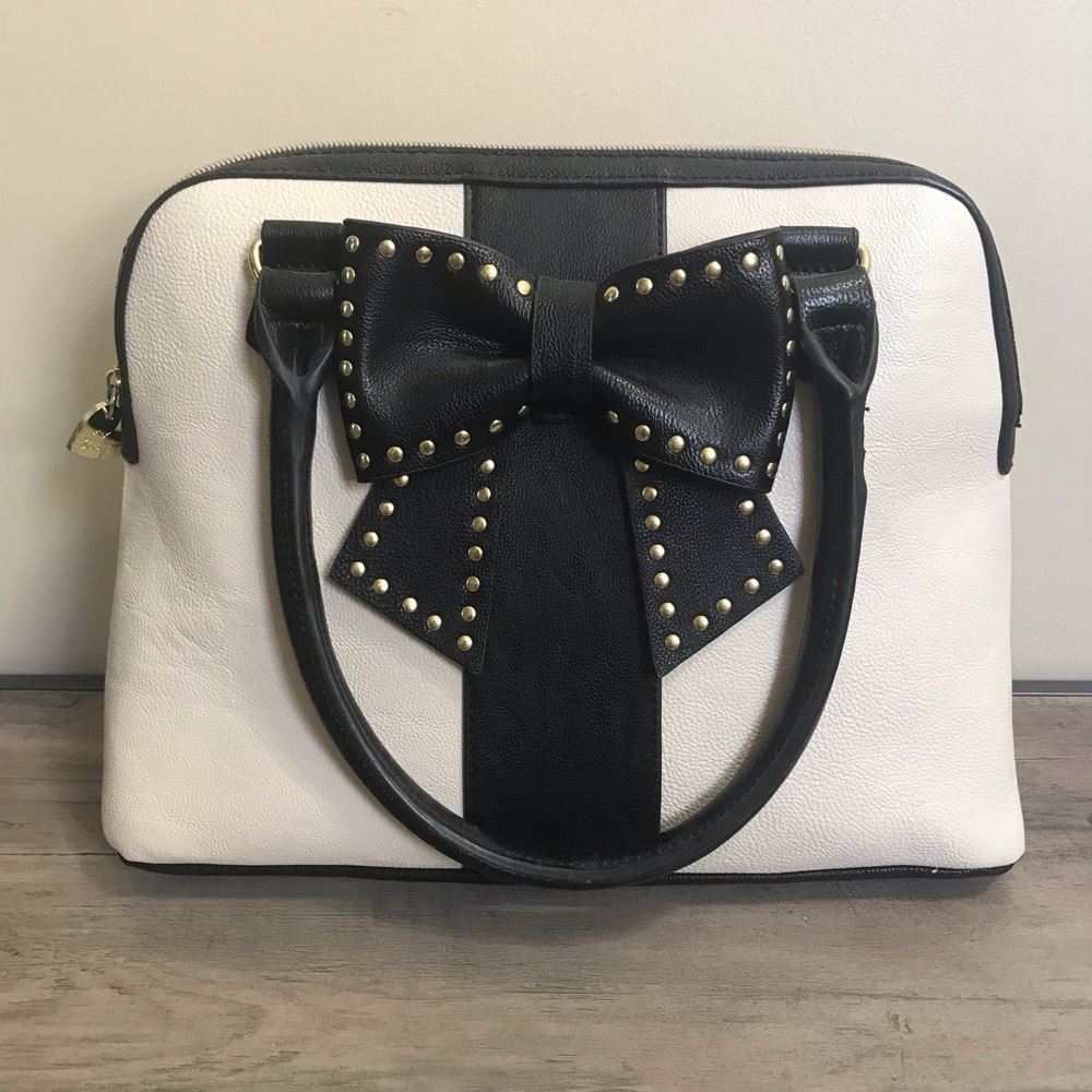 ❗️PRICE FIRM❗️Betsey Johnson Bow Purse
